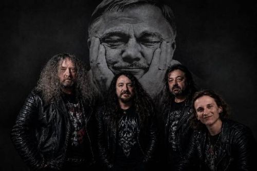 Jak funguje metalov&yacute; INGOTT a folkov&yacute; Karel Kryl?